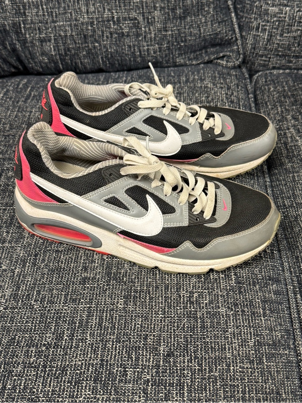 Nike Women’s Black, Gray & Pink Low-Top Athletic Sneakers